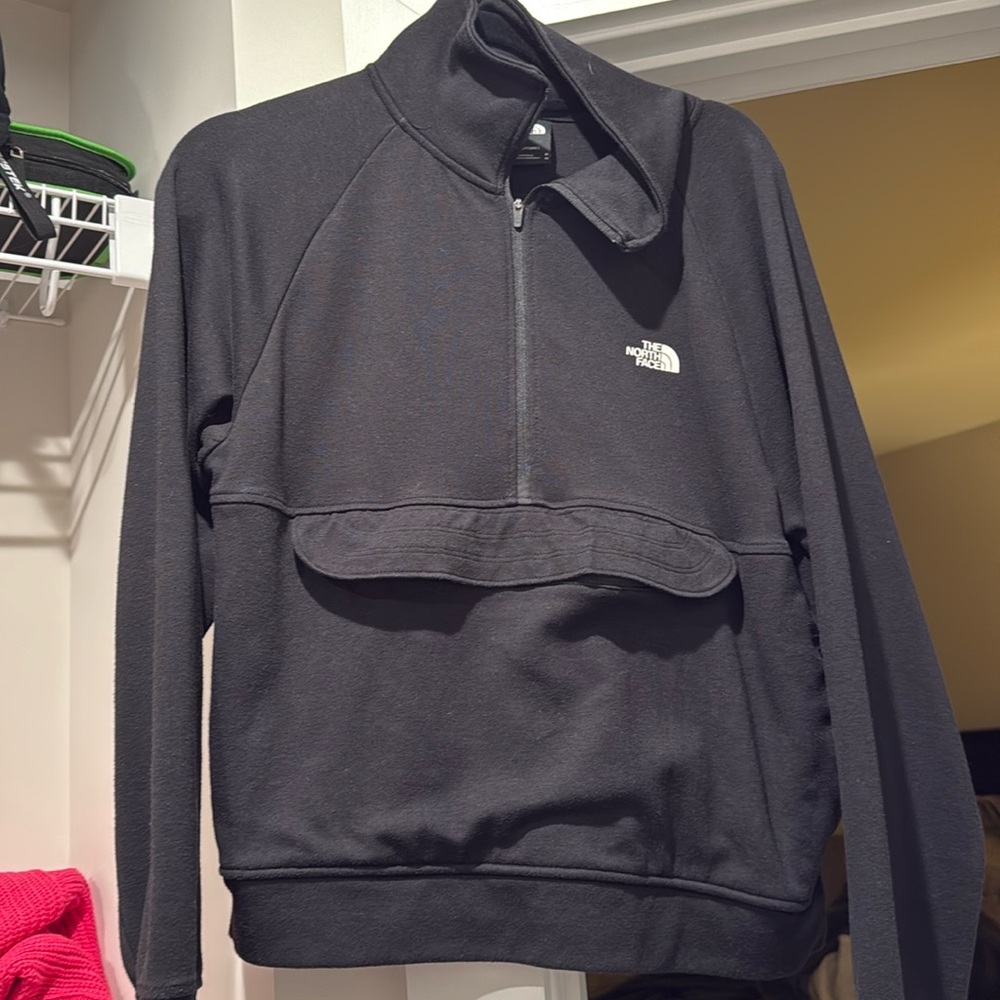 NORTH FACE pullover sweat shirt